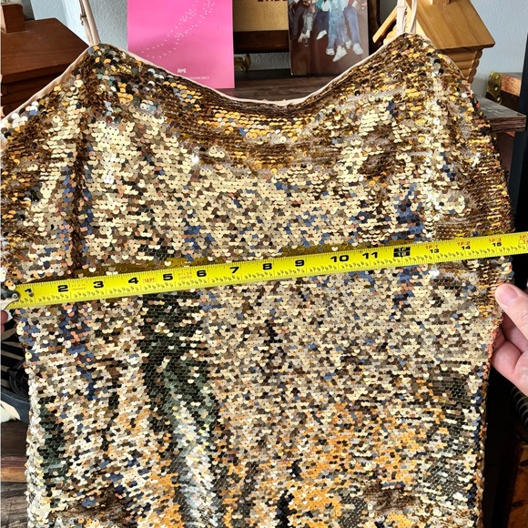 Gold Sequin Sleeveless Dress - Picture 4 of 6